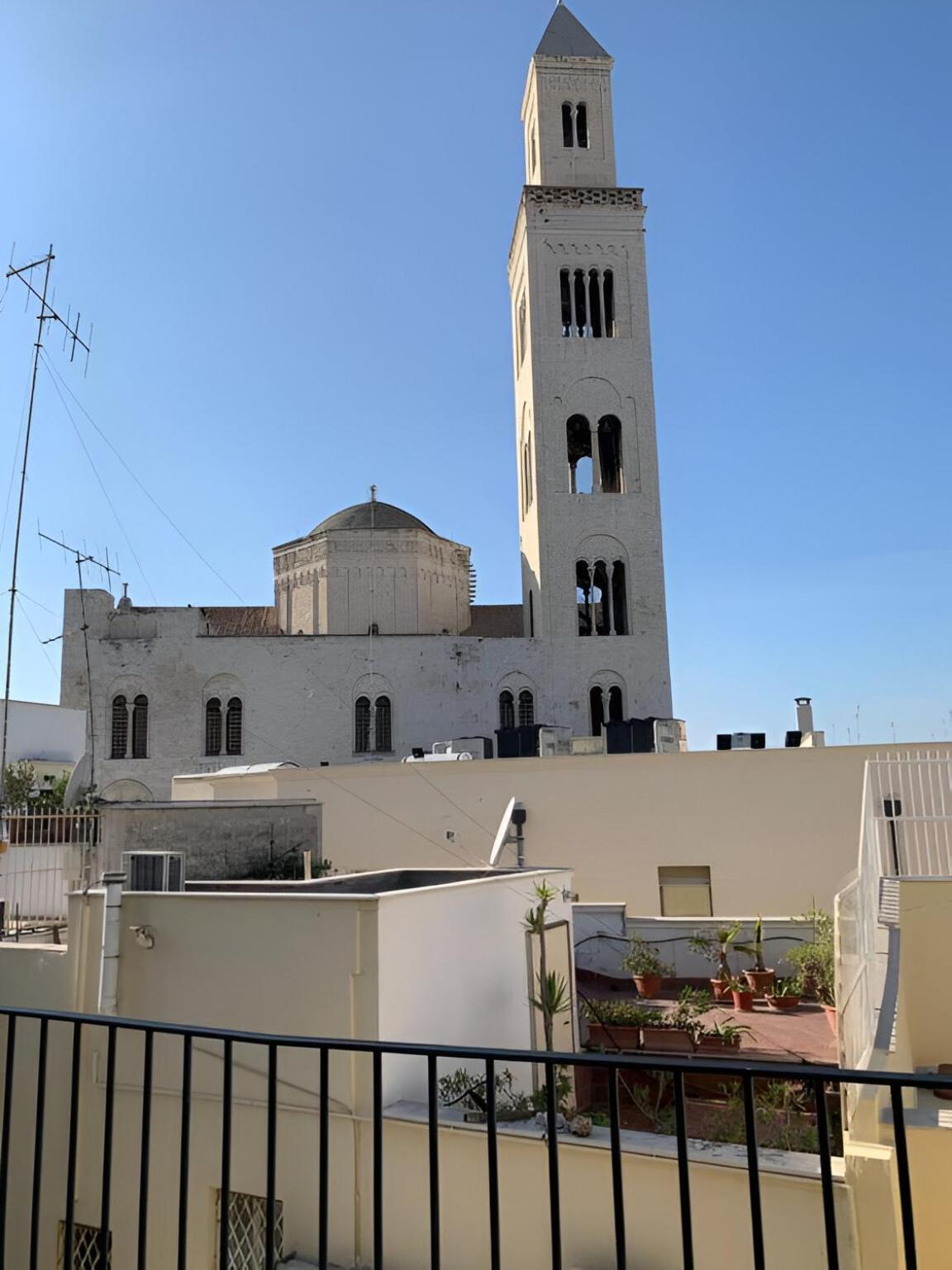 Cattedralflats -Comfort, Stile E Vista Sulla Cattedrale Бари Екстериор снимка